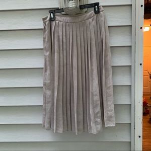 Halogen snake print python gray pleated